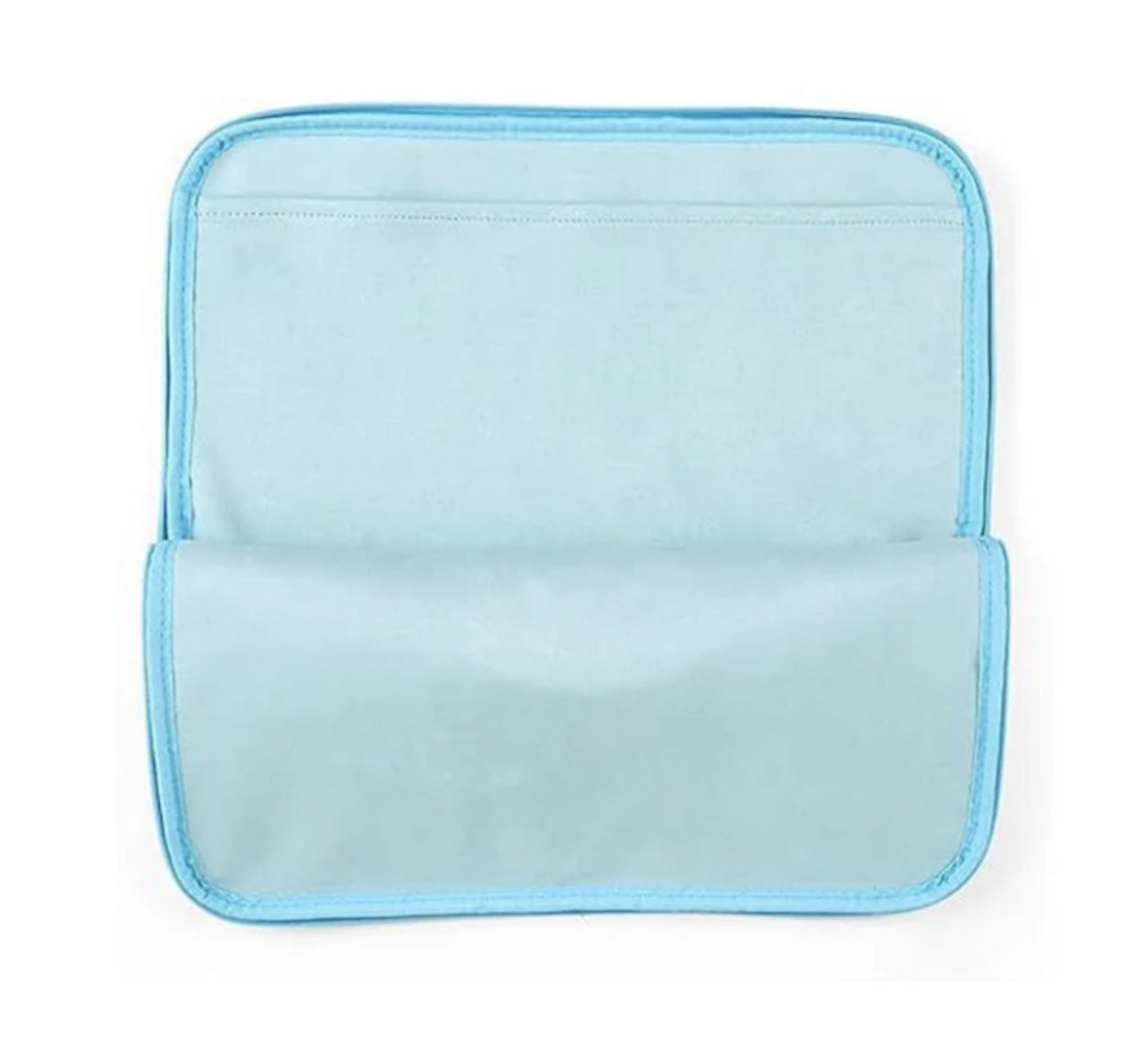 Sanrio Cinnamoroll padded laptop case showing inner