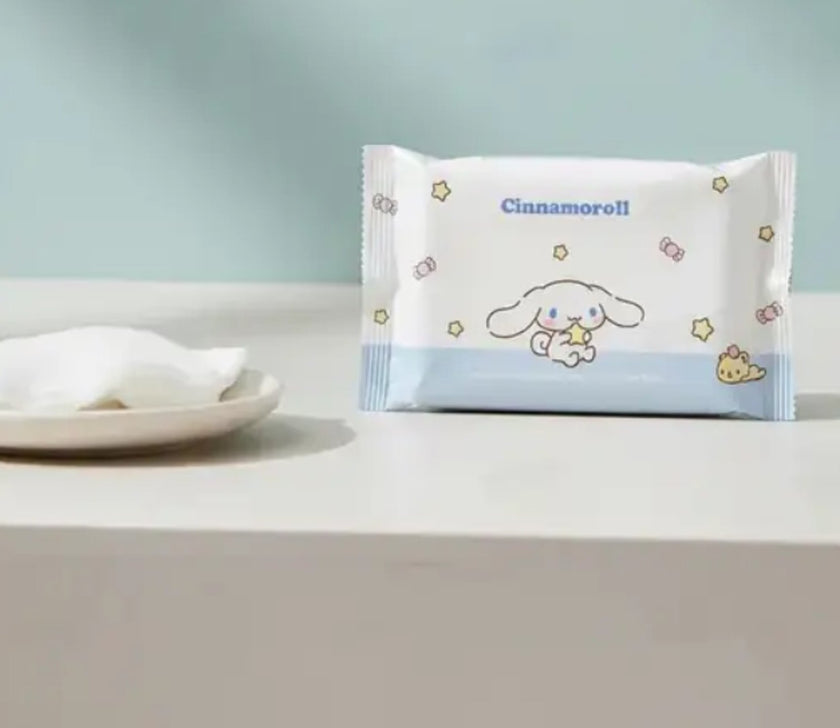 Cinnamoroll Vitamin E Facial Cleansing Wipes – 15 Individually Wrapped