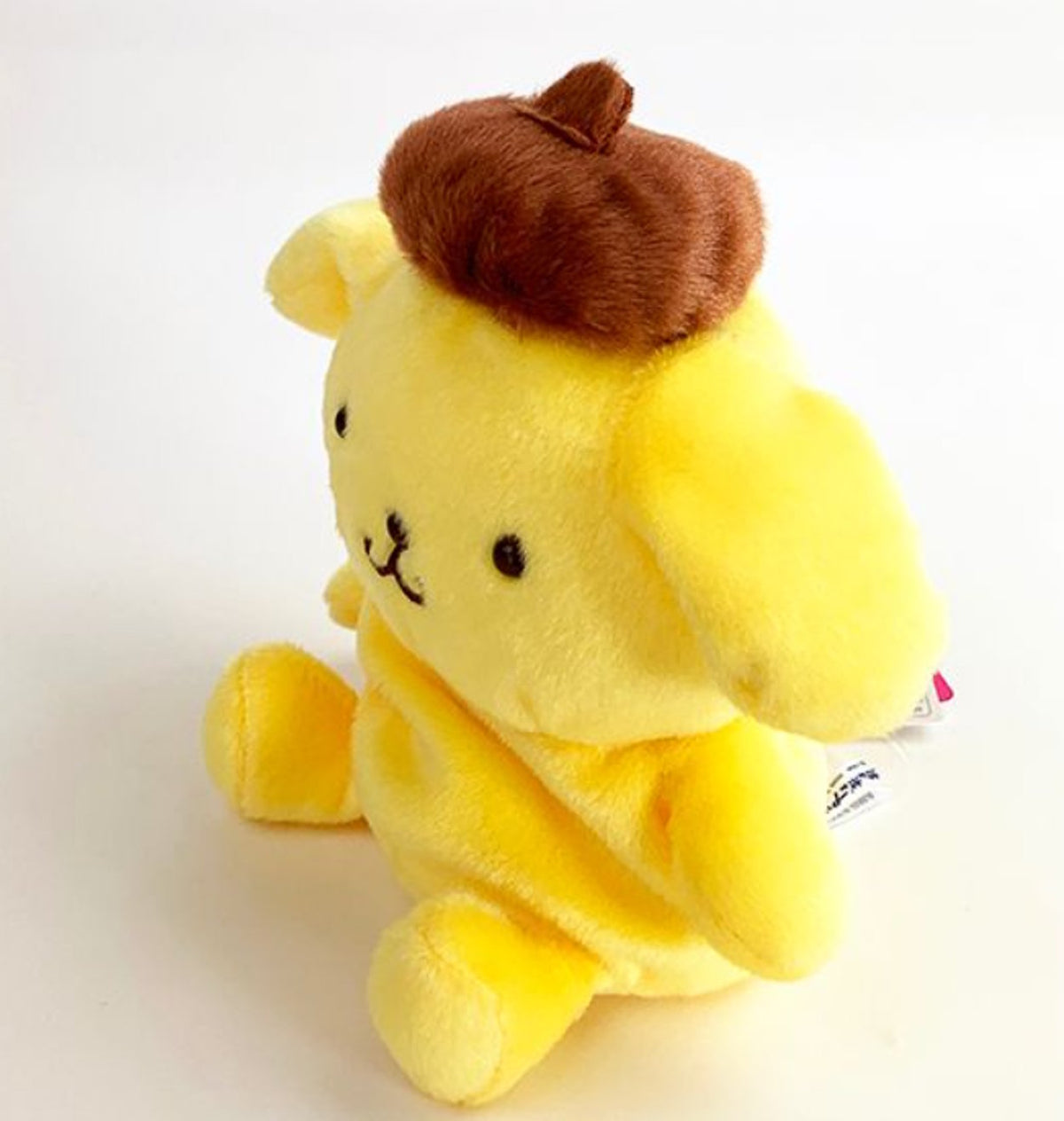 Sanrio Pompompurin Fuwakuta yellow plush toy 16cm side view