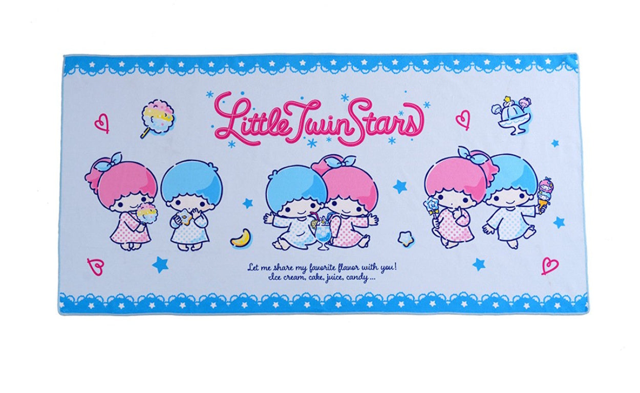Little Twin Stars bath towel with pastel Kiki and Lala design
